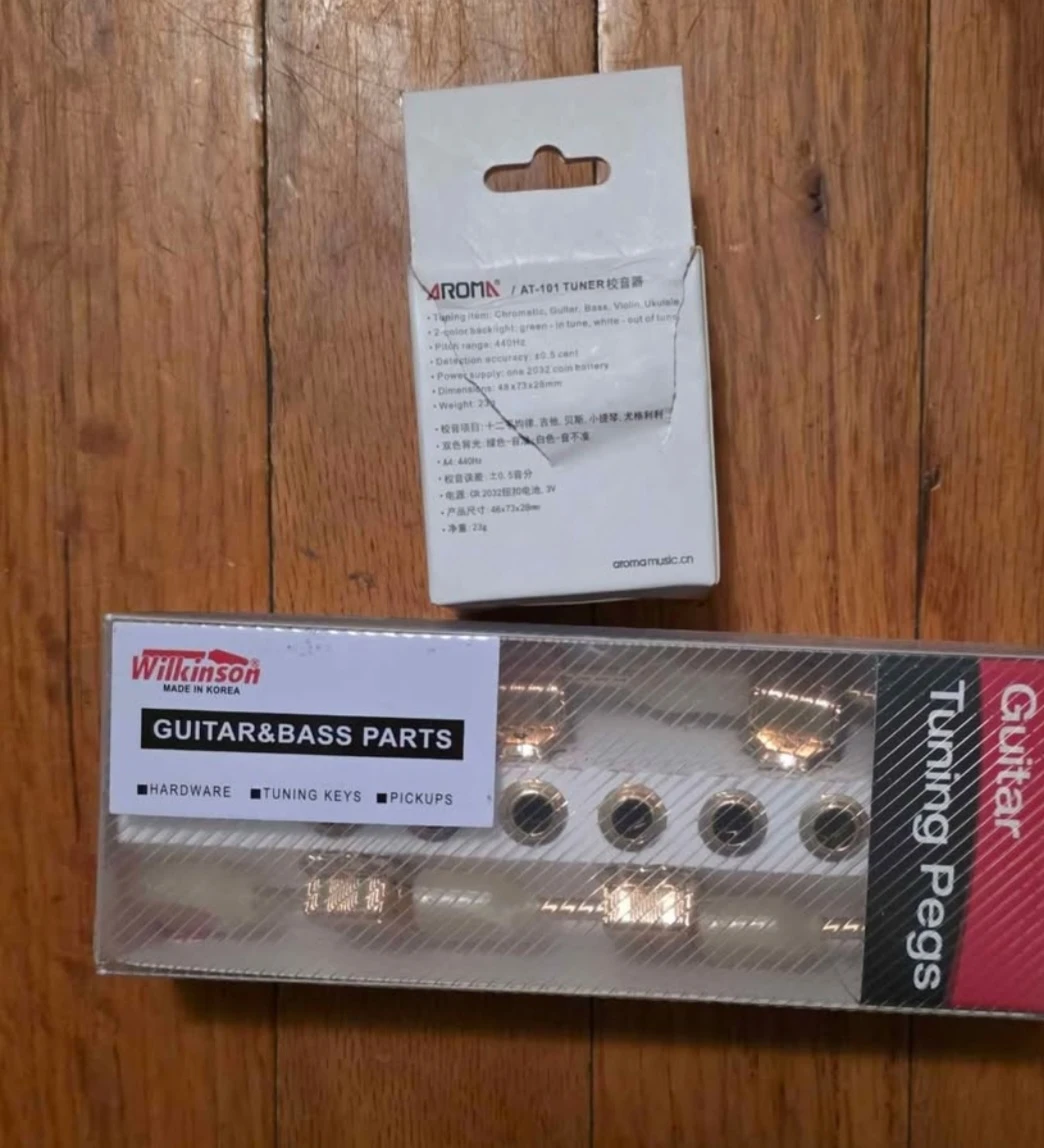 Wilkinson Guitar Tuning Pegs and Aroma AT-101 Tuner - photo 3