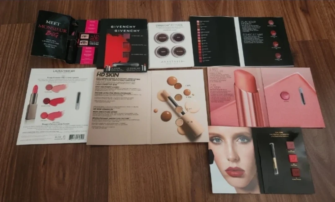 🏈 Bundle: Various Makeup Samples - photo 2