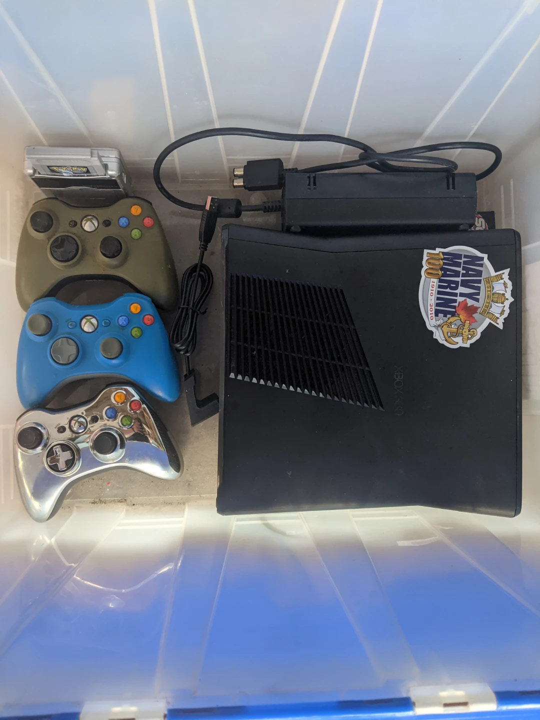 Microsoft Xbox 360 Slim Console Bundle