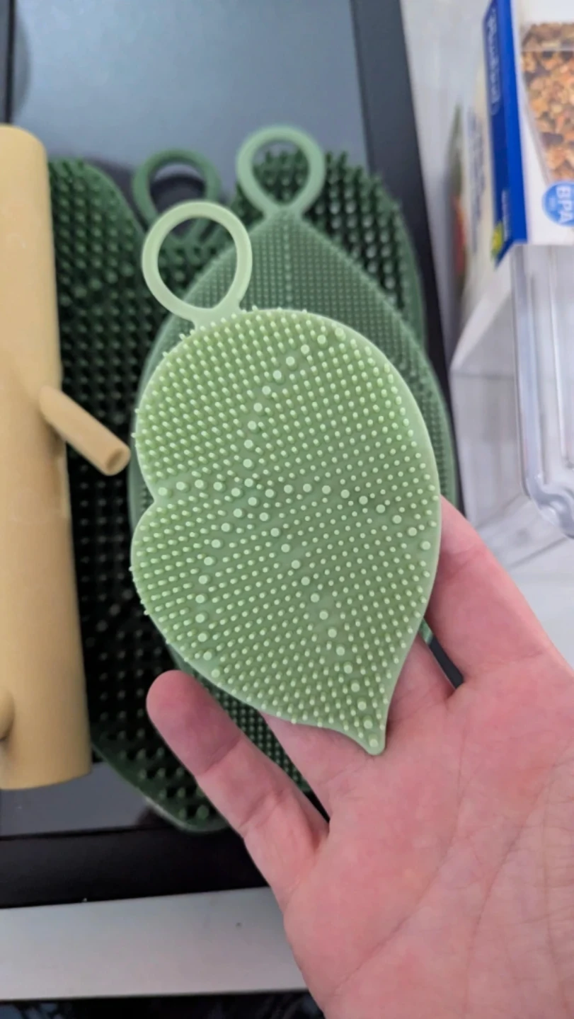 Silicone Leaf-Shaped Scrubbers - photo 3