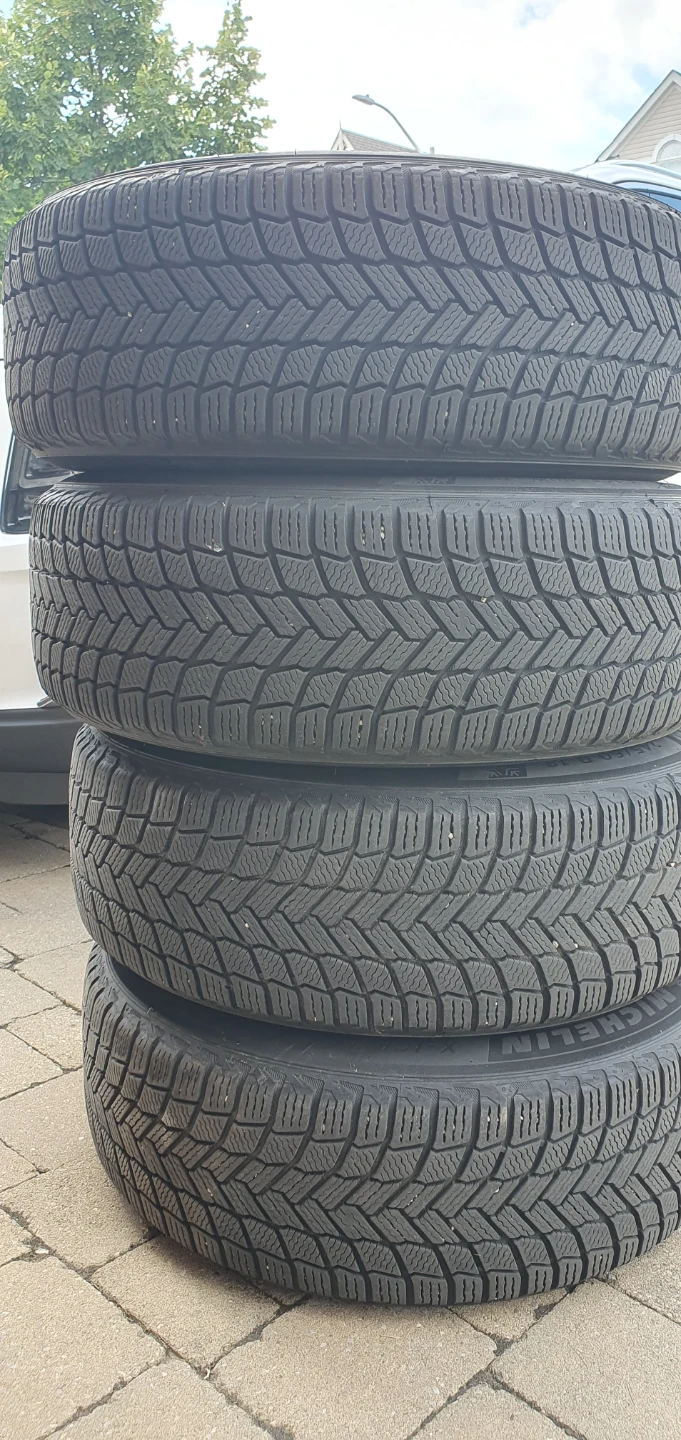 Michelin X-Ice Snow Winter Tires & Black Wheels Set - 245/60R18 - photo 4