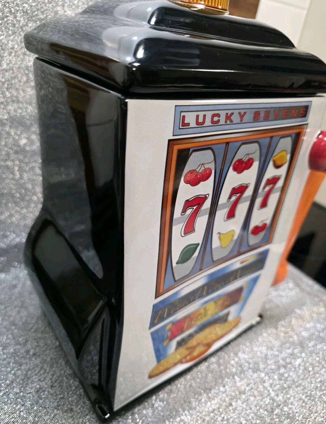 Lucky Sevens slot machine cookie jar - photo 3