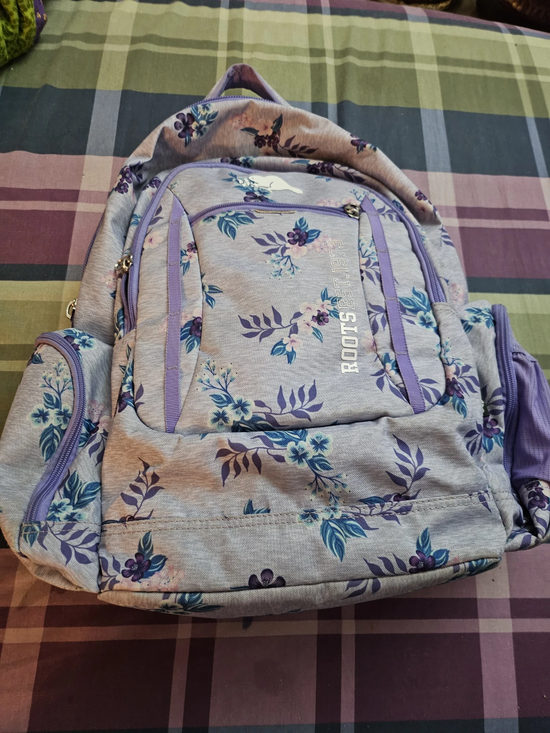 Buy Roots Floral Backpack  , get lunch bag  free