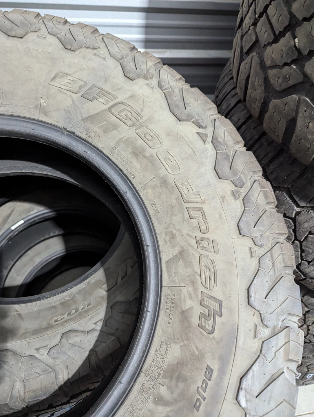 LT315/70R17 BFGoodrich All-Terrain T/A KO2 - photo 2