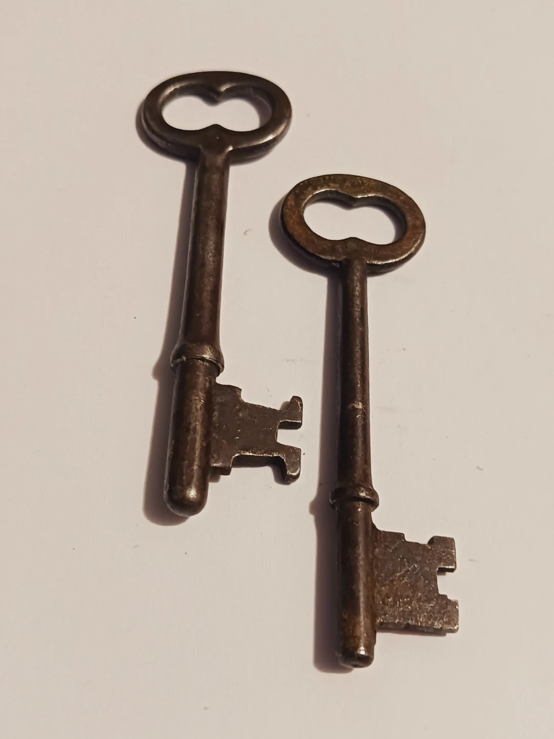 Antique Skeleton Keys Rustic Decor - photo 2