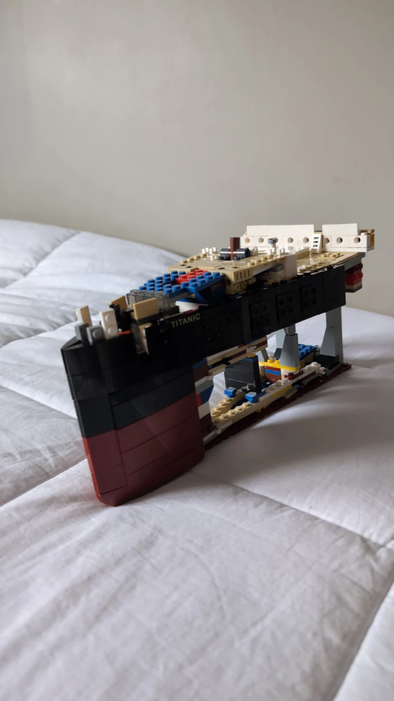 Lego-compatible Titanic - photo 4