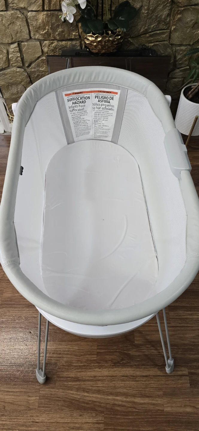 Fisher-Price Soothing Bassinet - photo 3