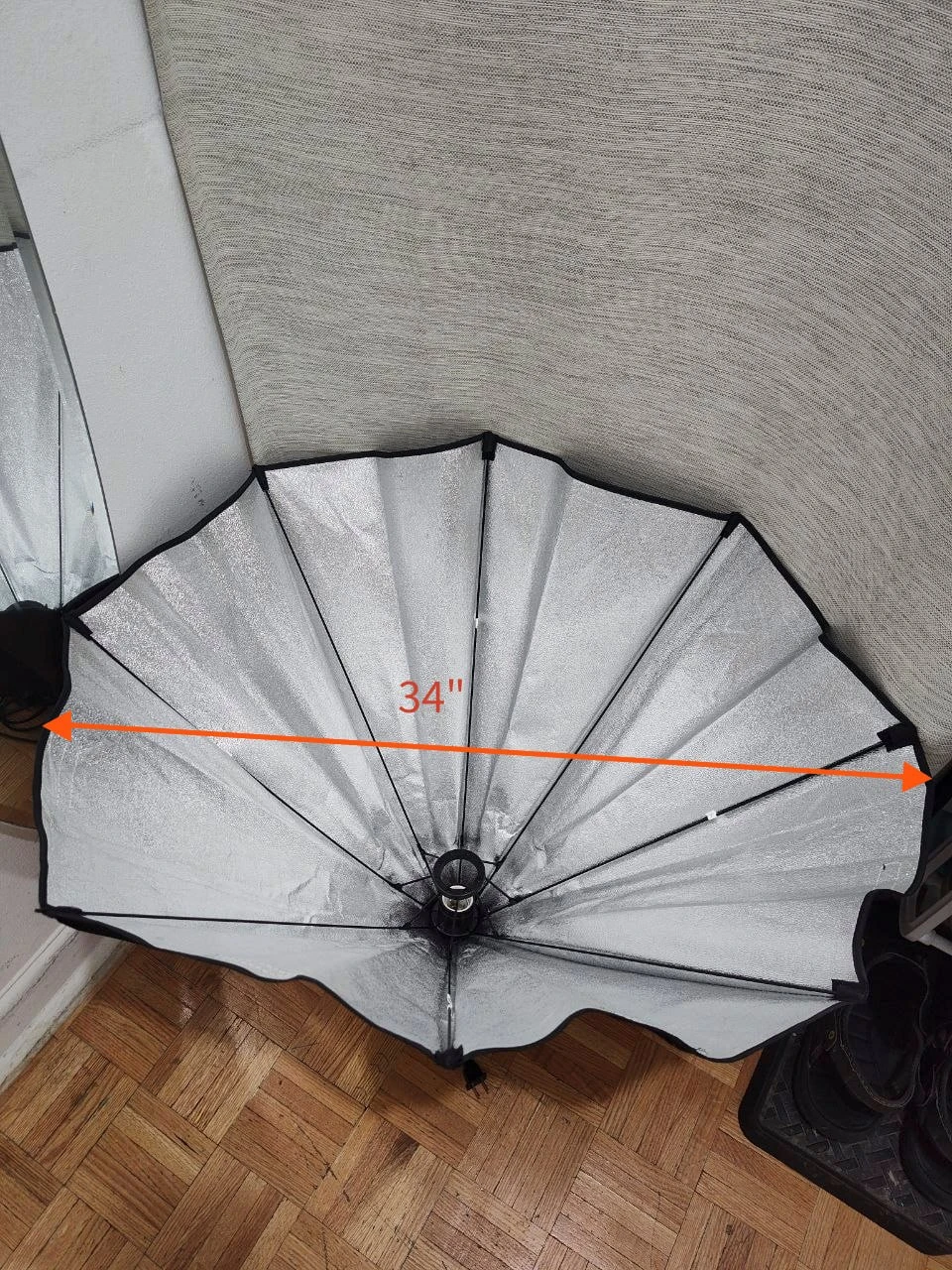 32" Portable Umbrella Softbox with E27 Bulb Socket, Octagon - photo 4
