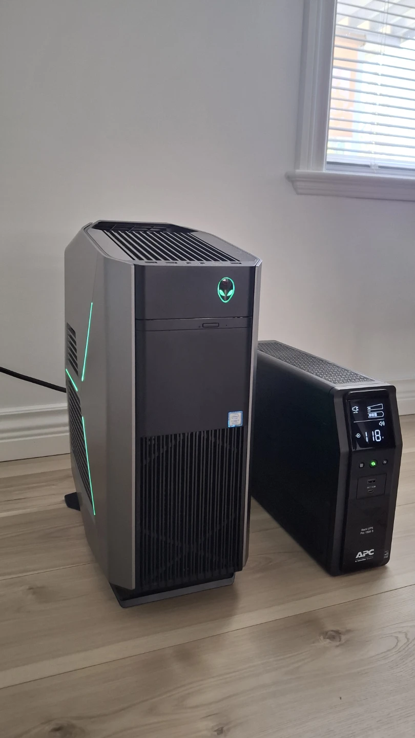 Alienware Aurora Desktop and APC Back-UPS - photo 2