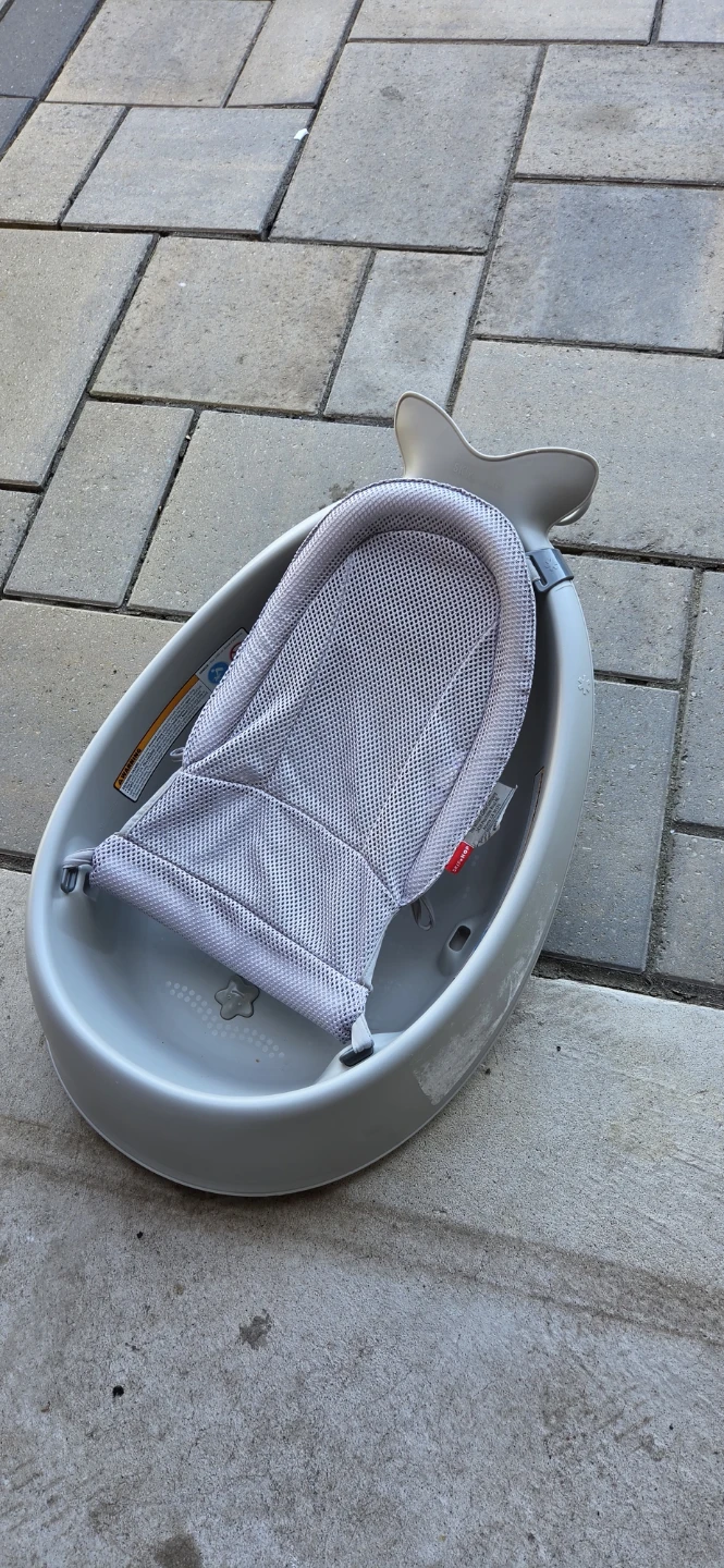 Skip Hop Moby Smart Sling Baby Bathtub