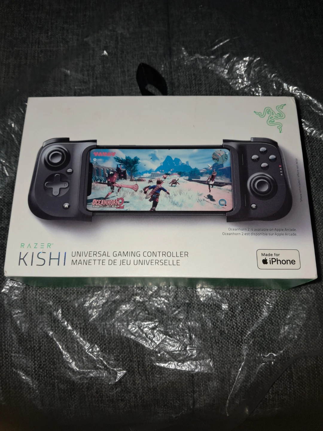 Razer Kishi Universal Gaming Controller for iPhone - photo 2