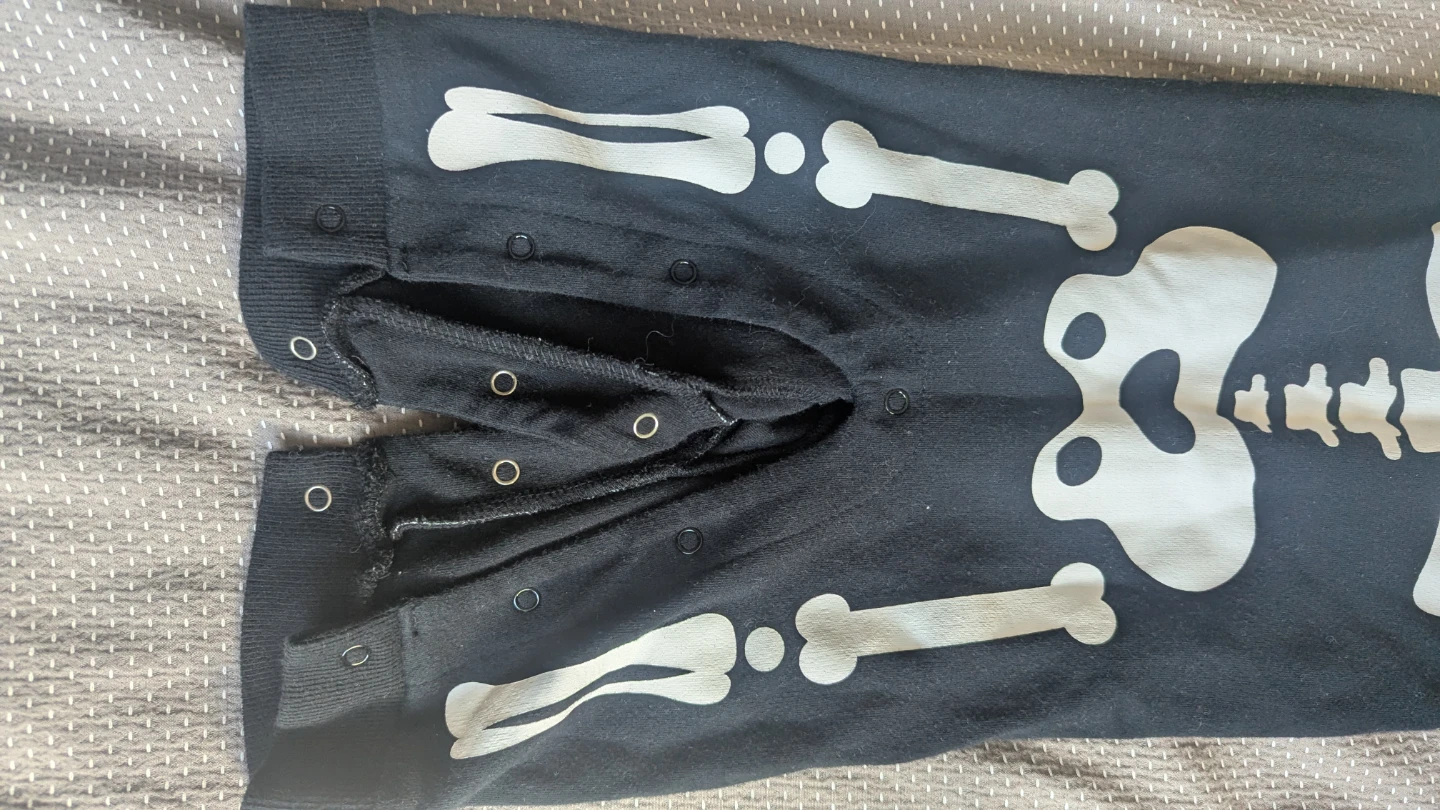 Skeleton onesie 6 months - photo 3