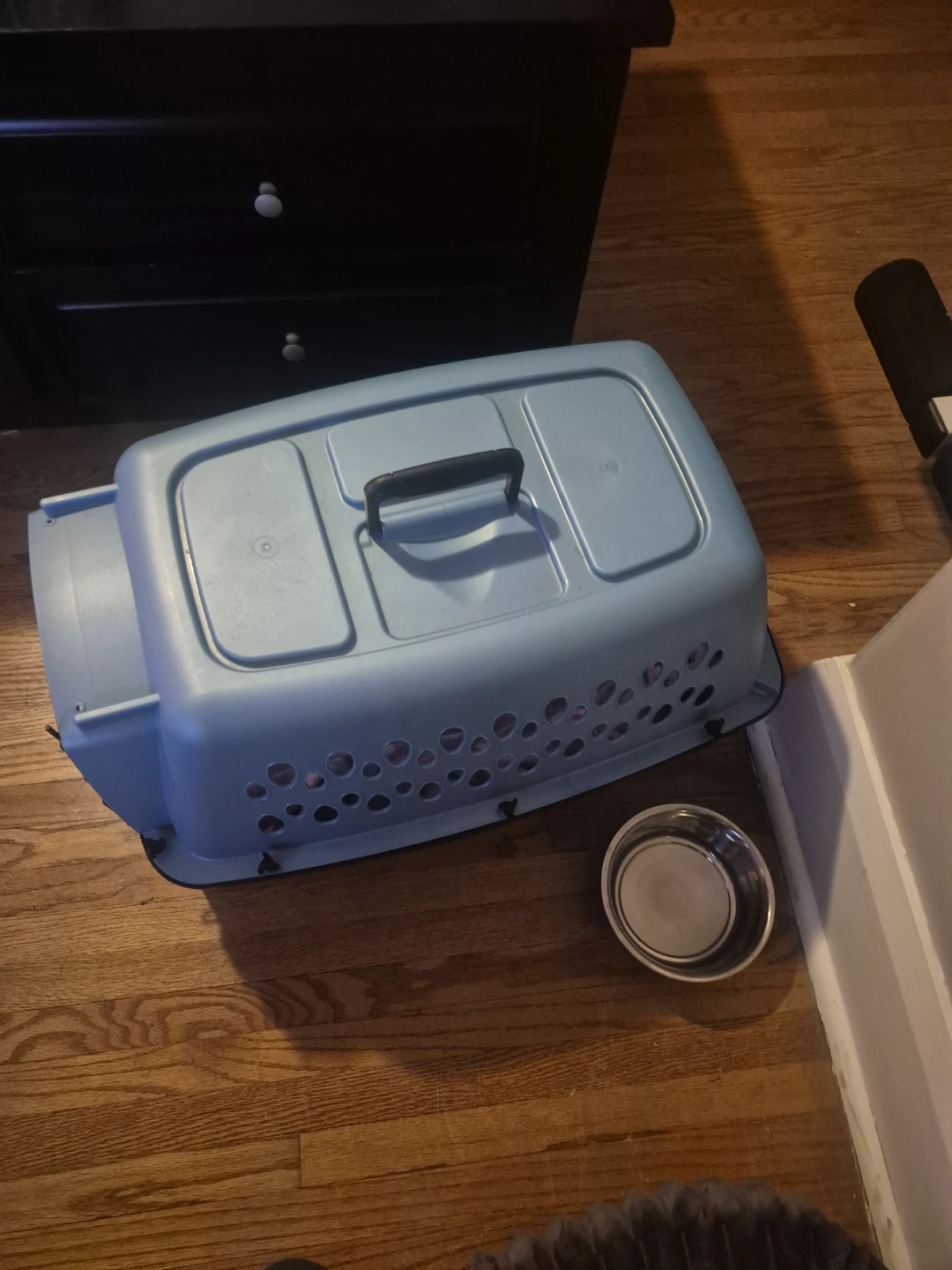 Dog Crate / Cat carrier