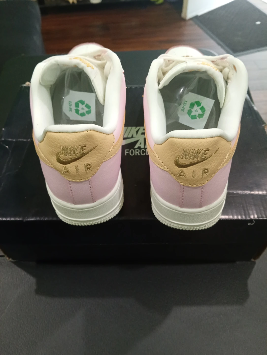 Nike Air Force 1 Sneakers women's size 8.5 - photo 3