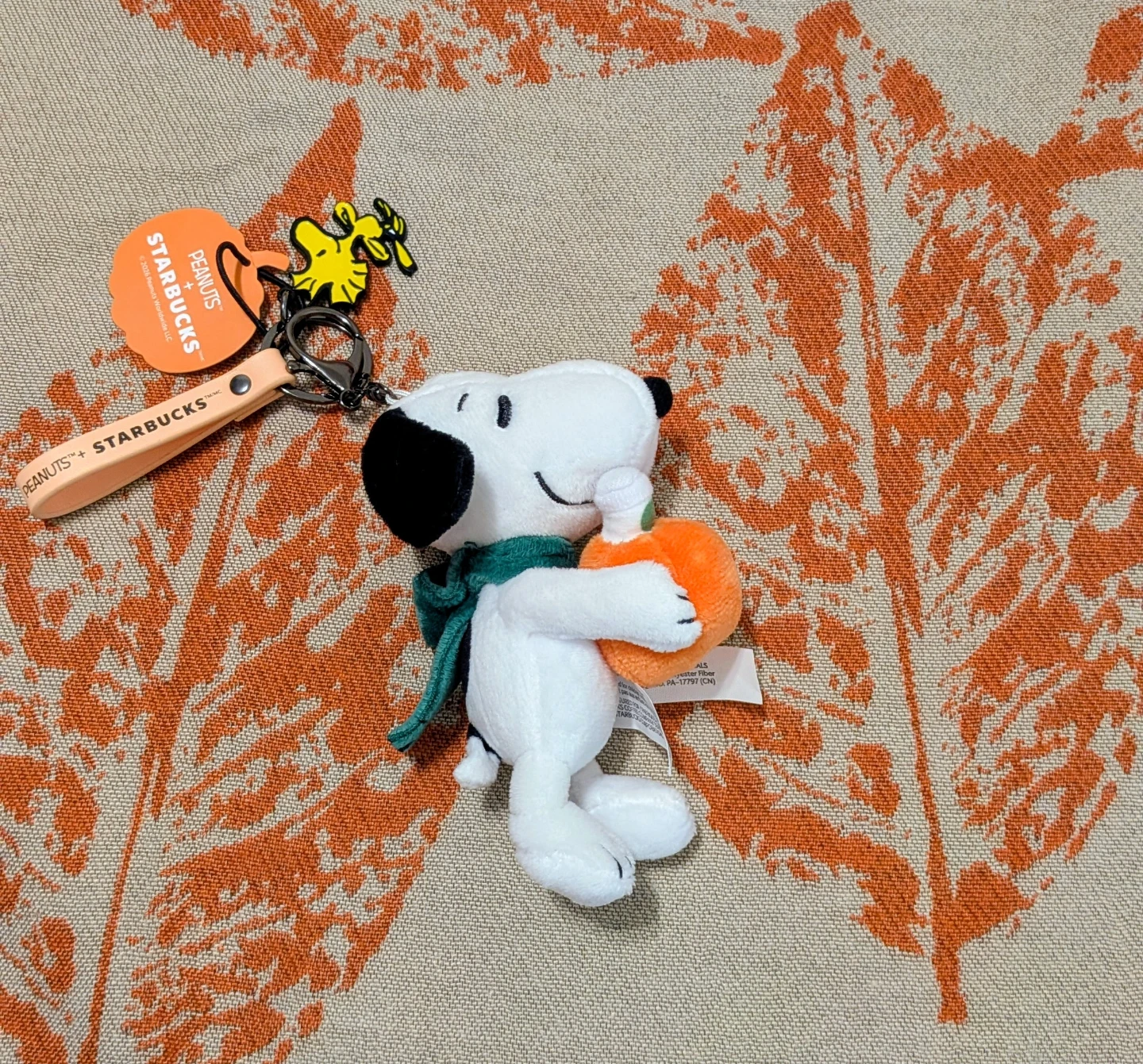 Starbucks x Peanuts Snoopy Plush Keychain