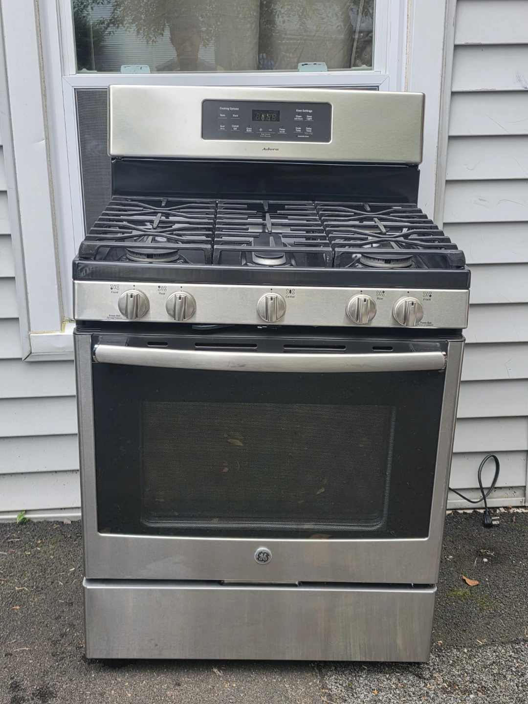 GE Adora Stainless Steel Gas Range