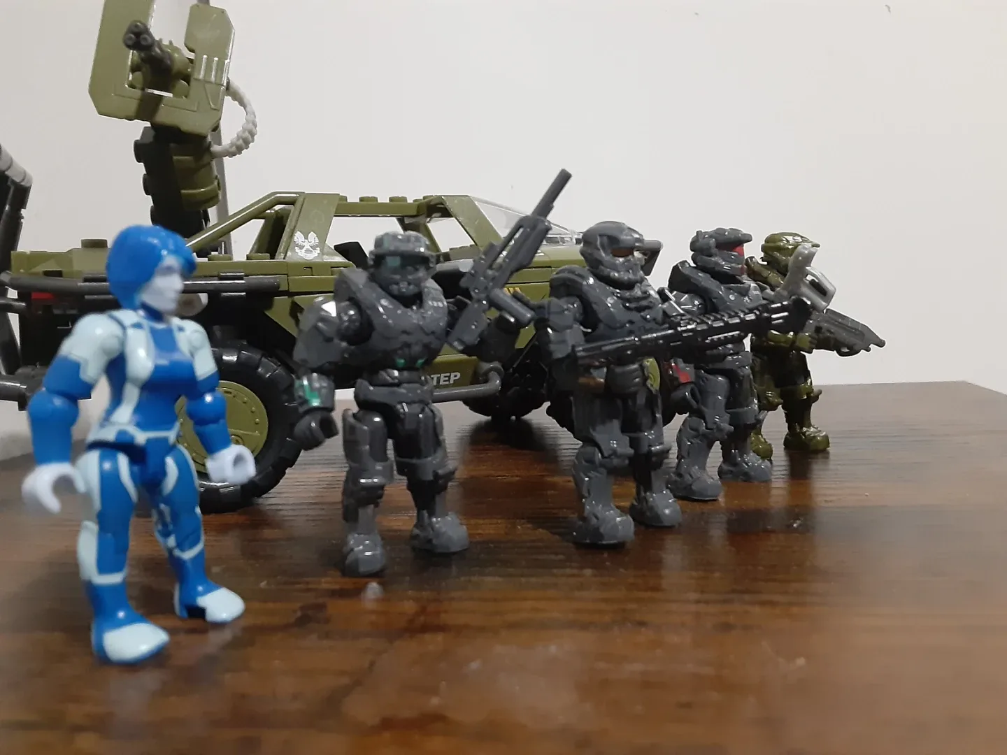 Halo Mega Construx UNSC Warthog and Figures - photo 2