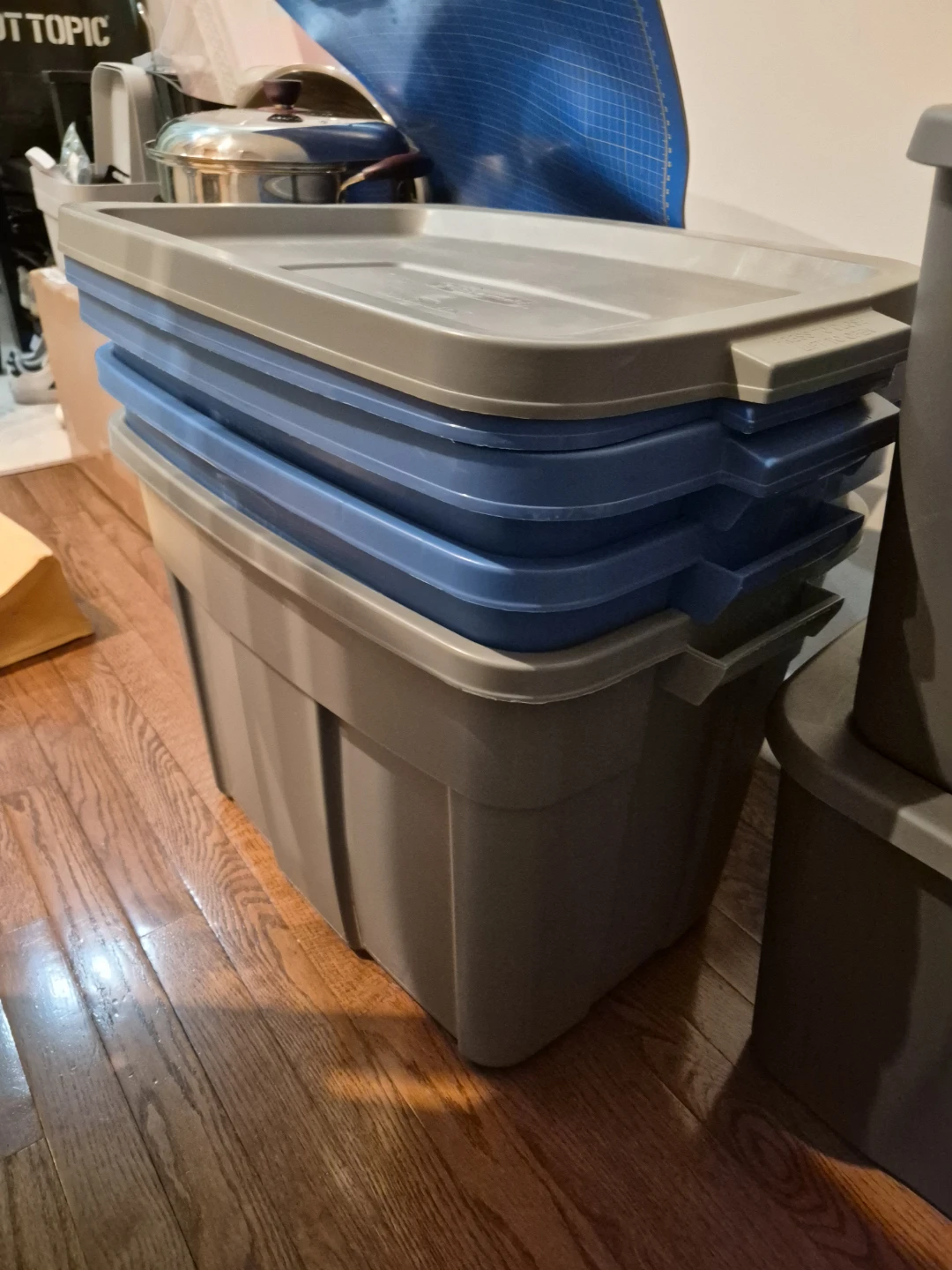 68L Storage boxes