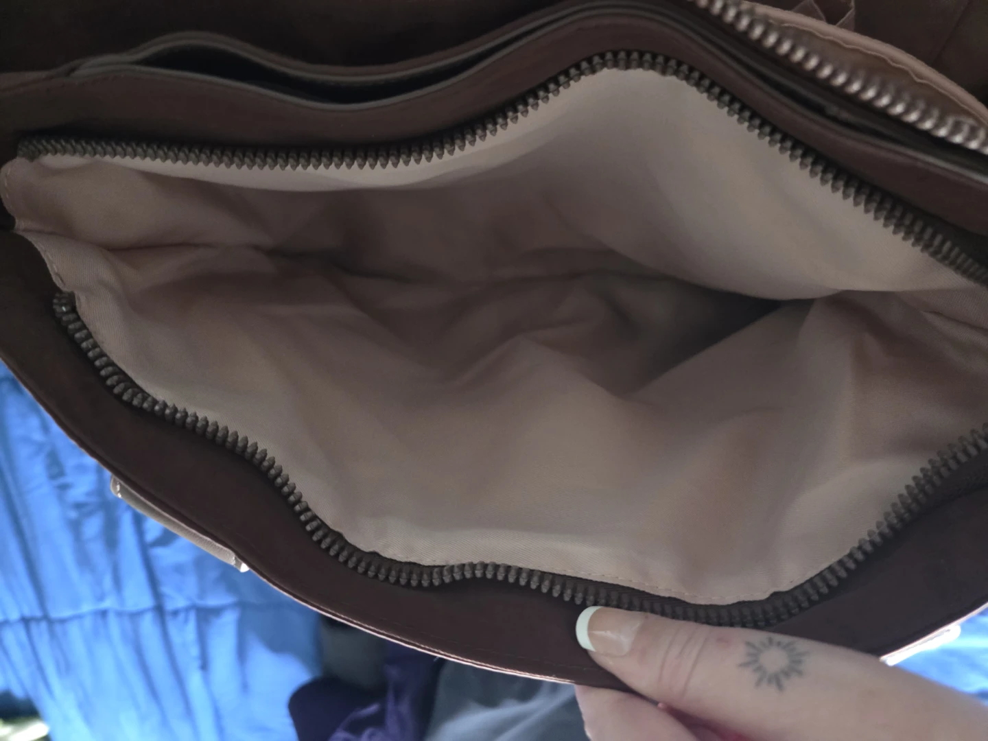 Poppy & Peonies Daily Tote Bag in Espresso - photo 4