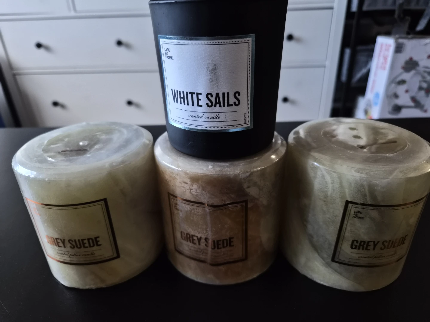 Life at Home Scented Candles - White Sails and Grey Suede