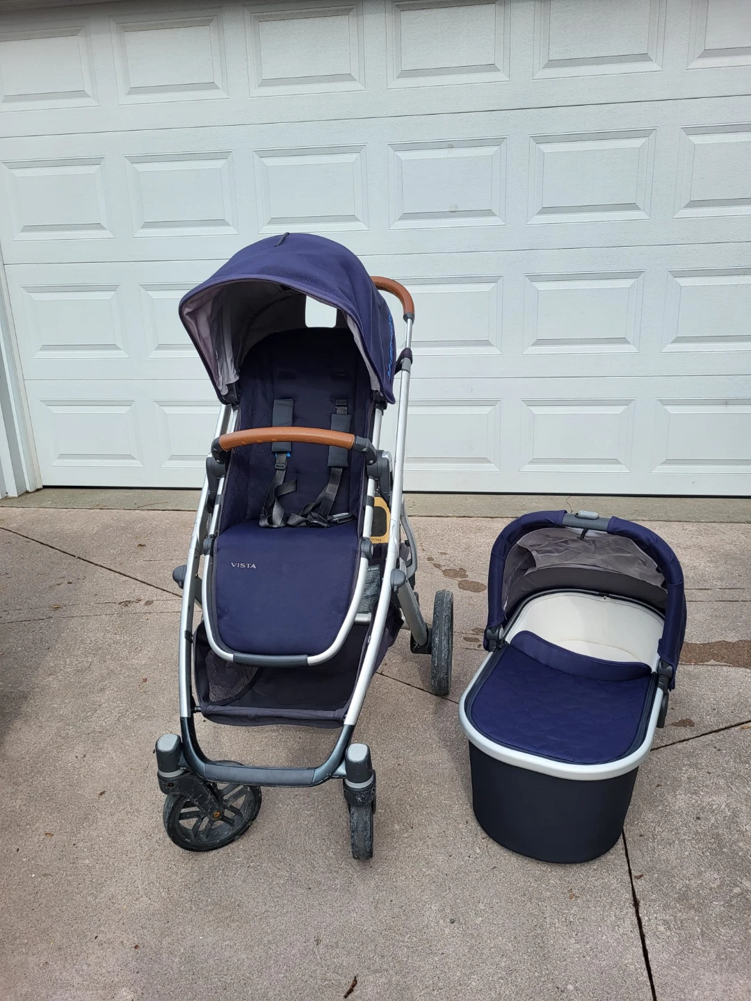Uppababy vista stroller with bassinet stand and accessories