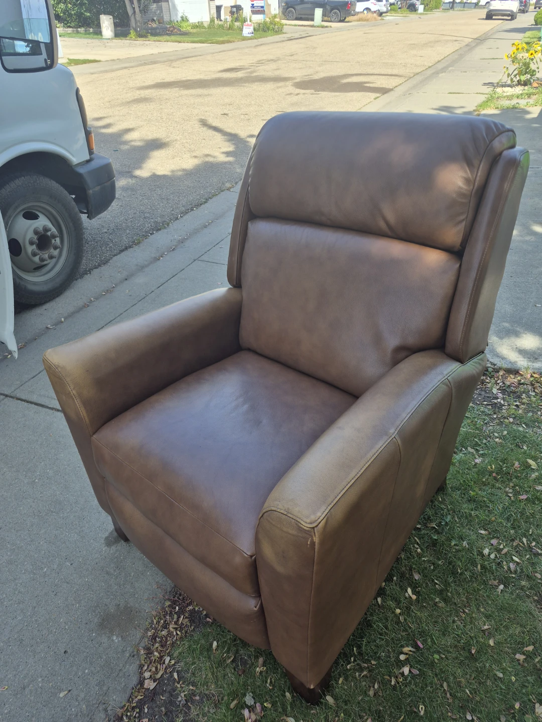 Brown Leather Power Recliner - photo 2