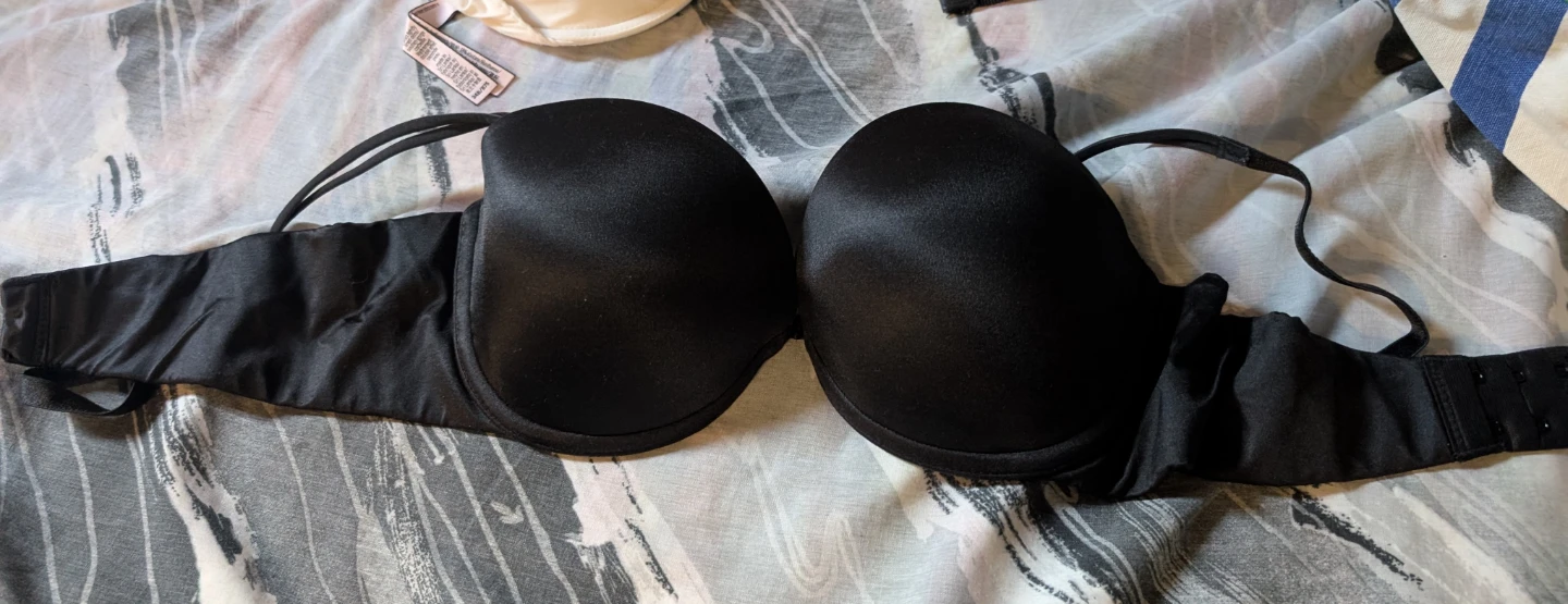 Victoria's Secret Very Sexy Strapless Bra Black 34B