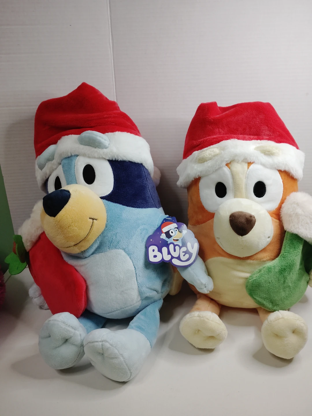 Bluey and Bingo Christmas Plush Set - photo 2