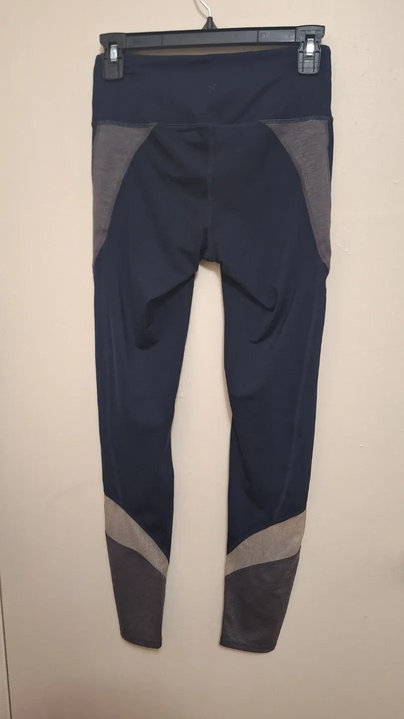 H&M Sport Leggings Size Small - photo 2