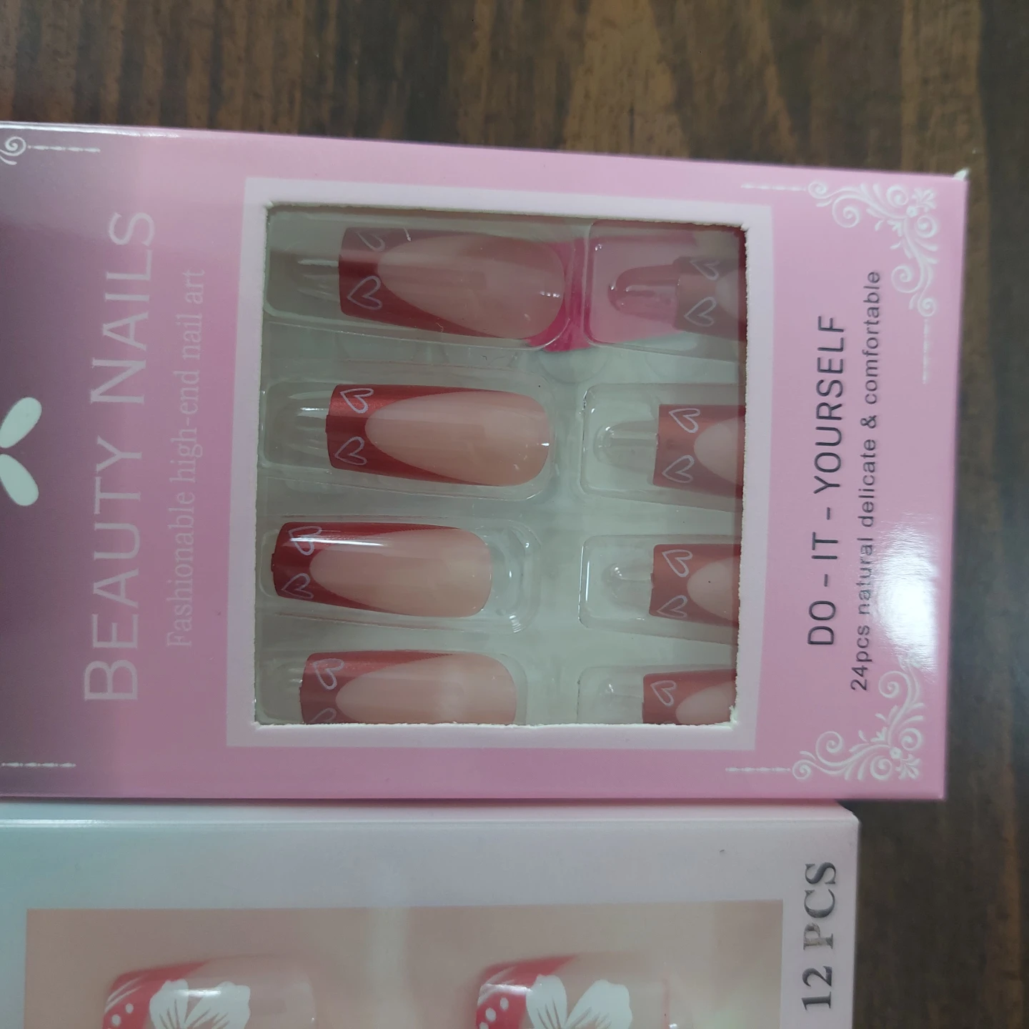 4 sets of Press on Nails - photo 3