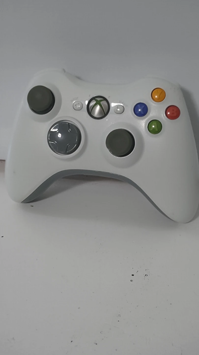 Xbox 360 Wireless Controllers - photo 2