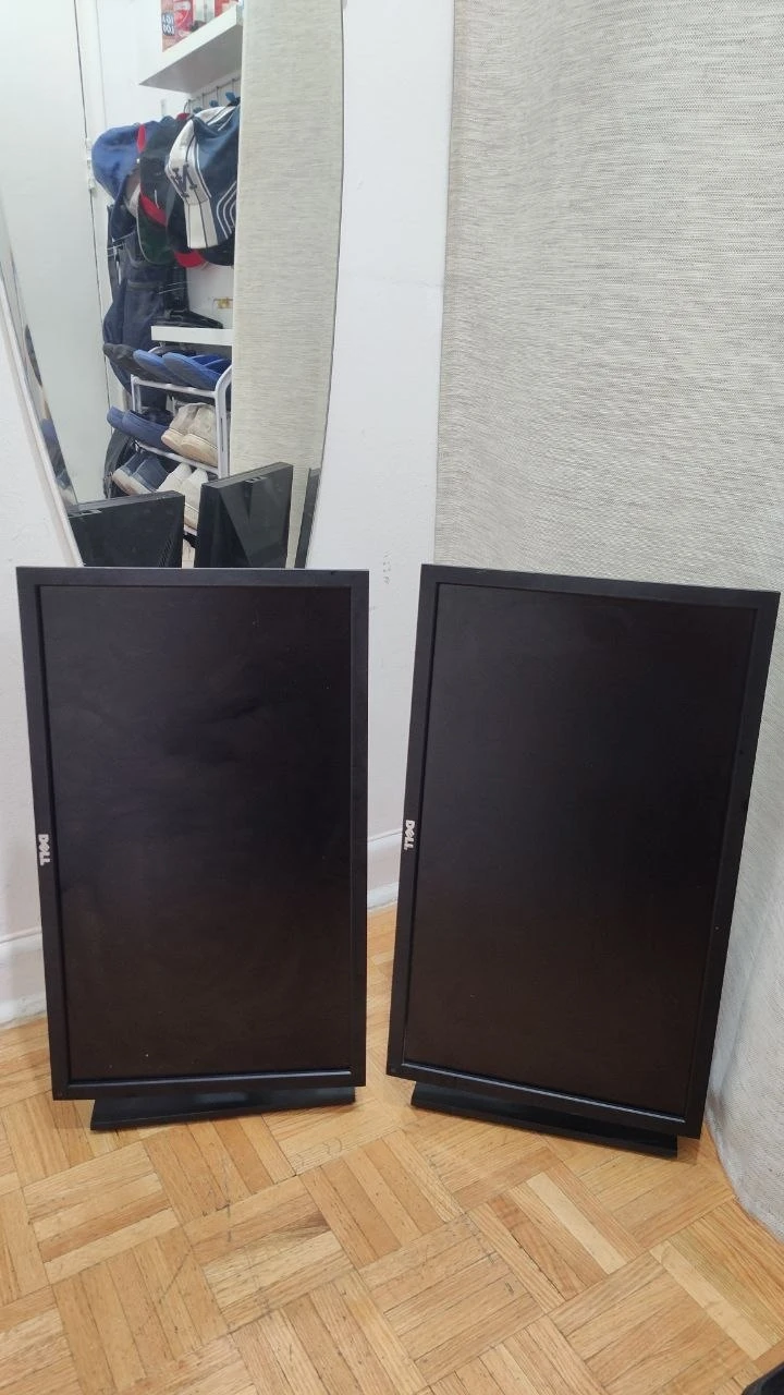 Dell UltraSharp U2311H 23-Inch IPS Monitor (DP/DVI/VGA)