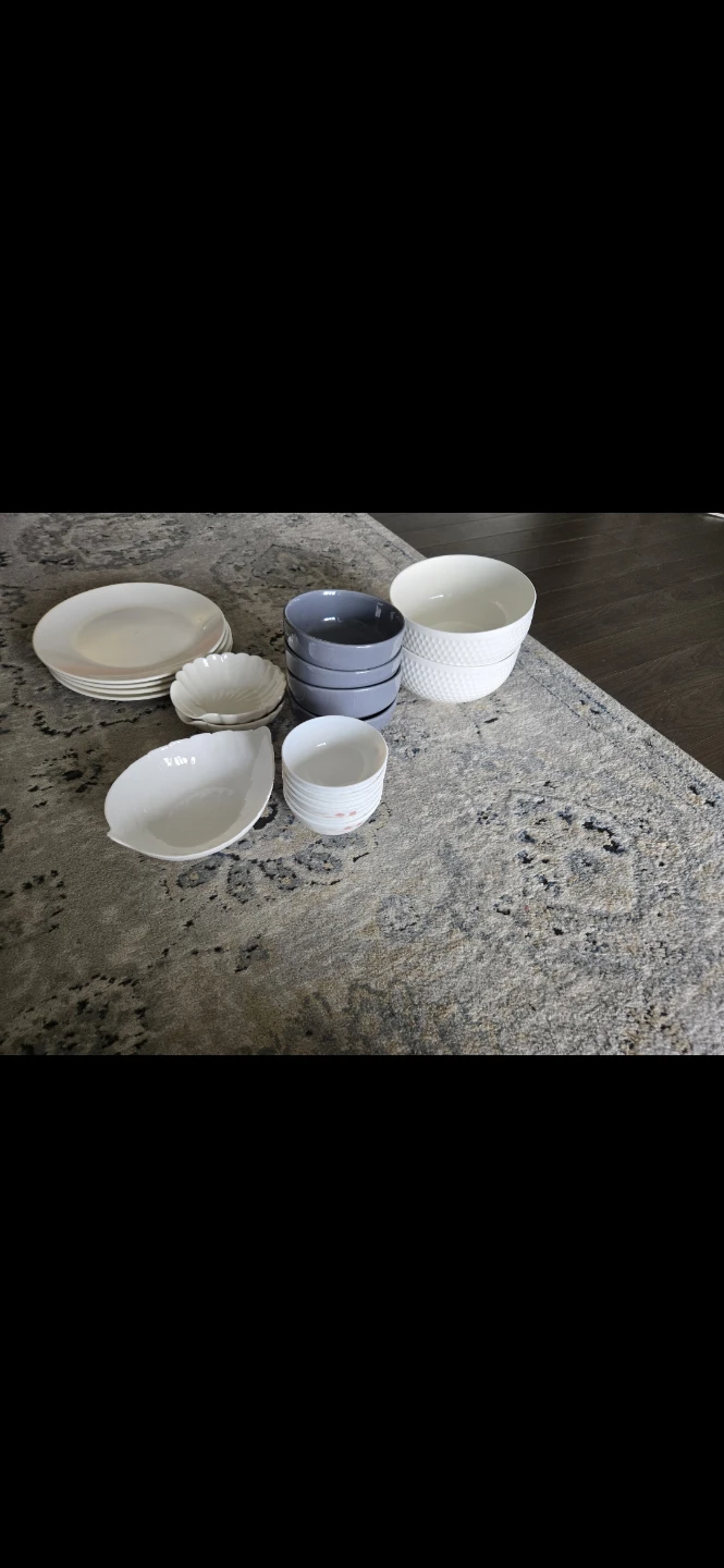 Assorted Ceramic Dinnerware Set