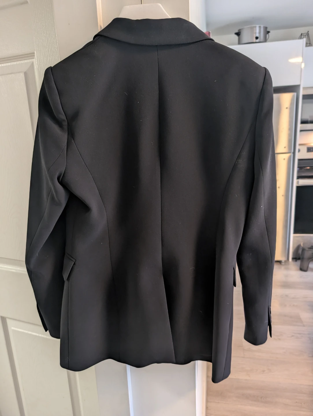 Judith & Charles Black Blazer Size 6 - photo 3