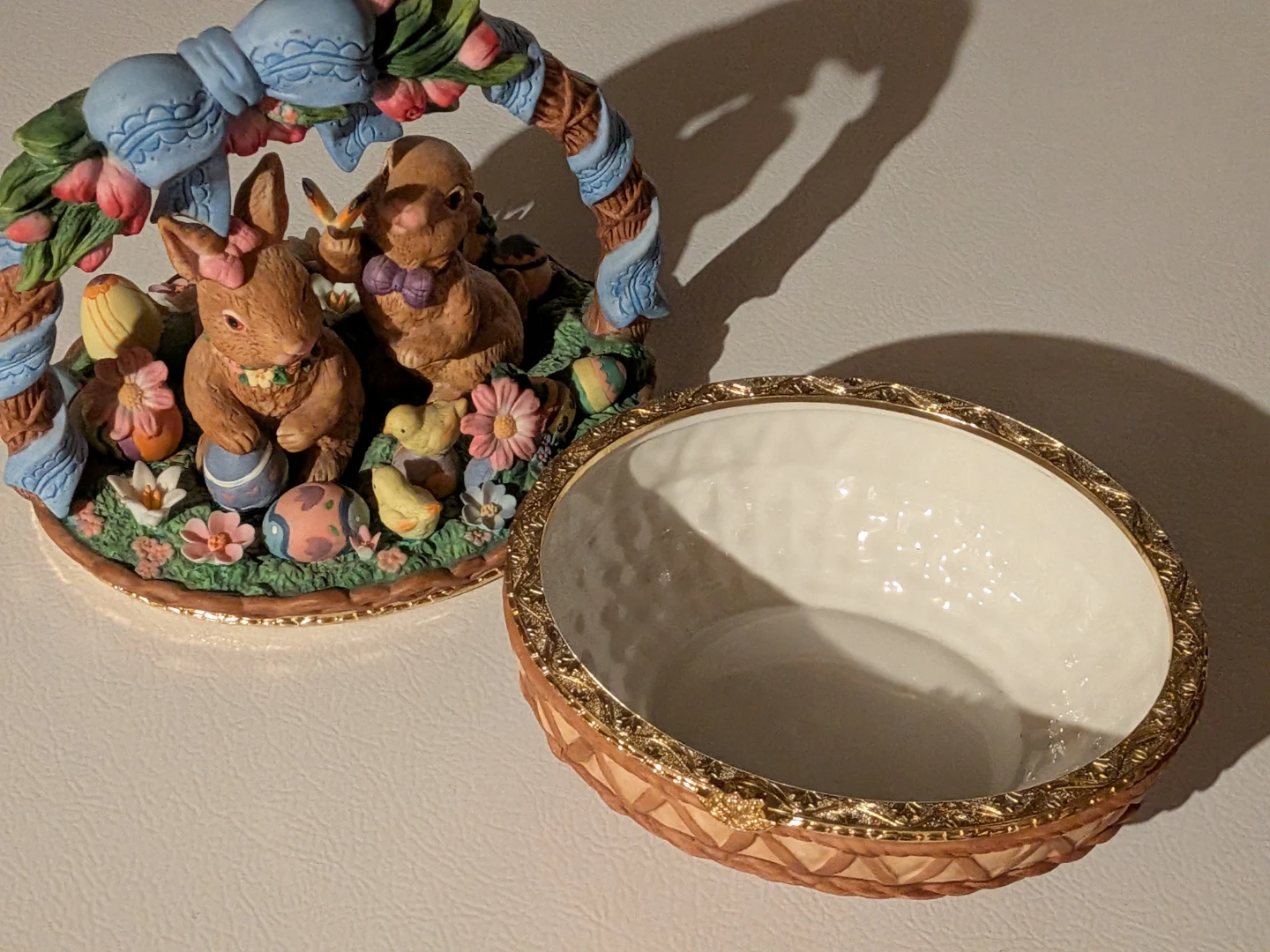 Easter Bunny Decorative Basket Figurine - photo 2