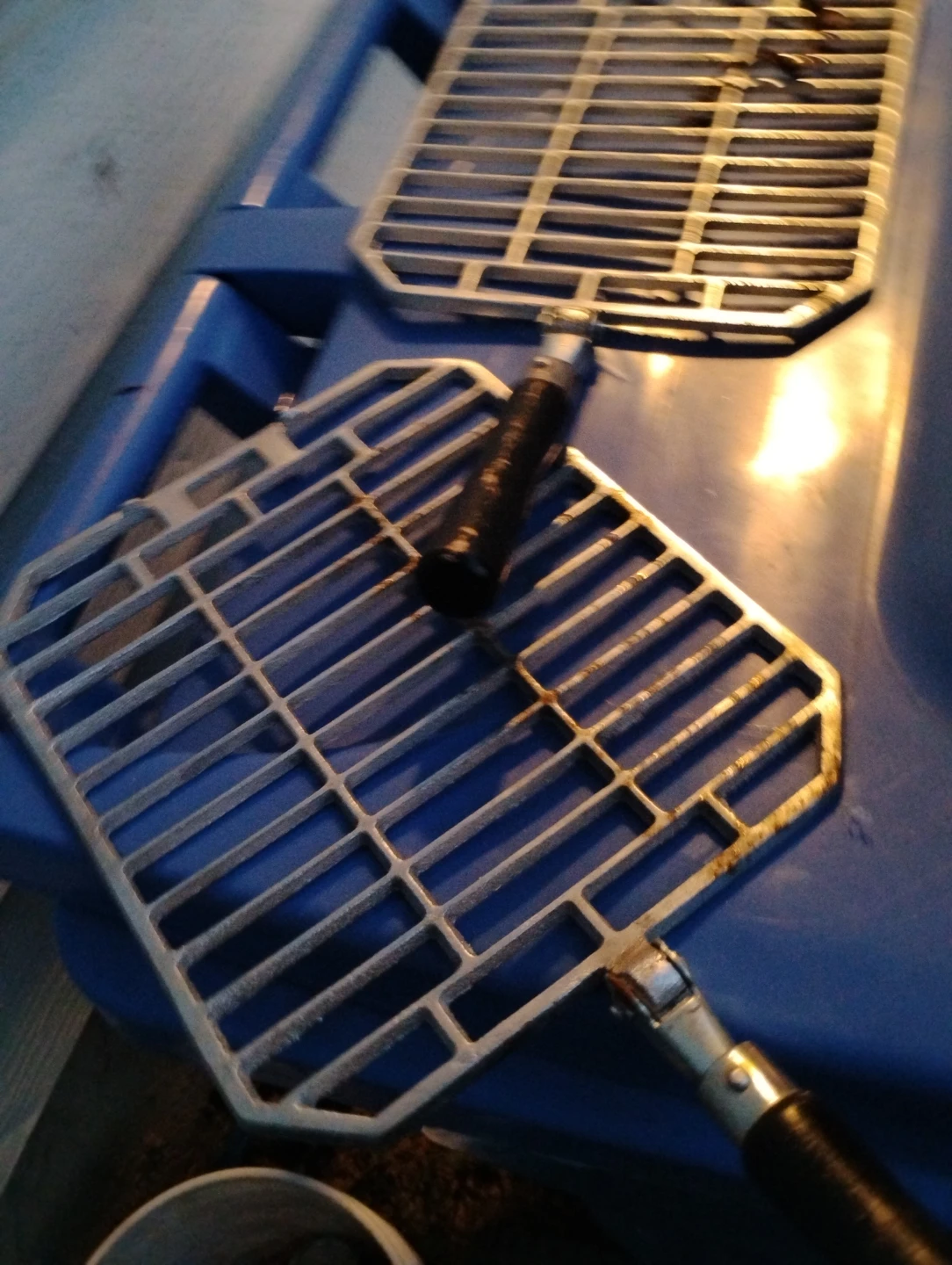 Cast Iron Campfire Pie Iron - photo 2