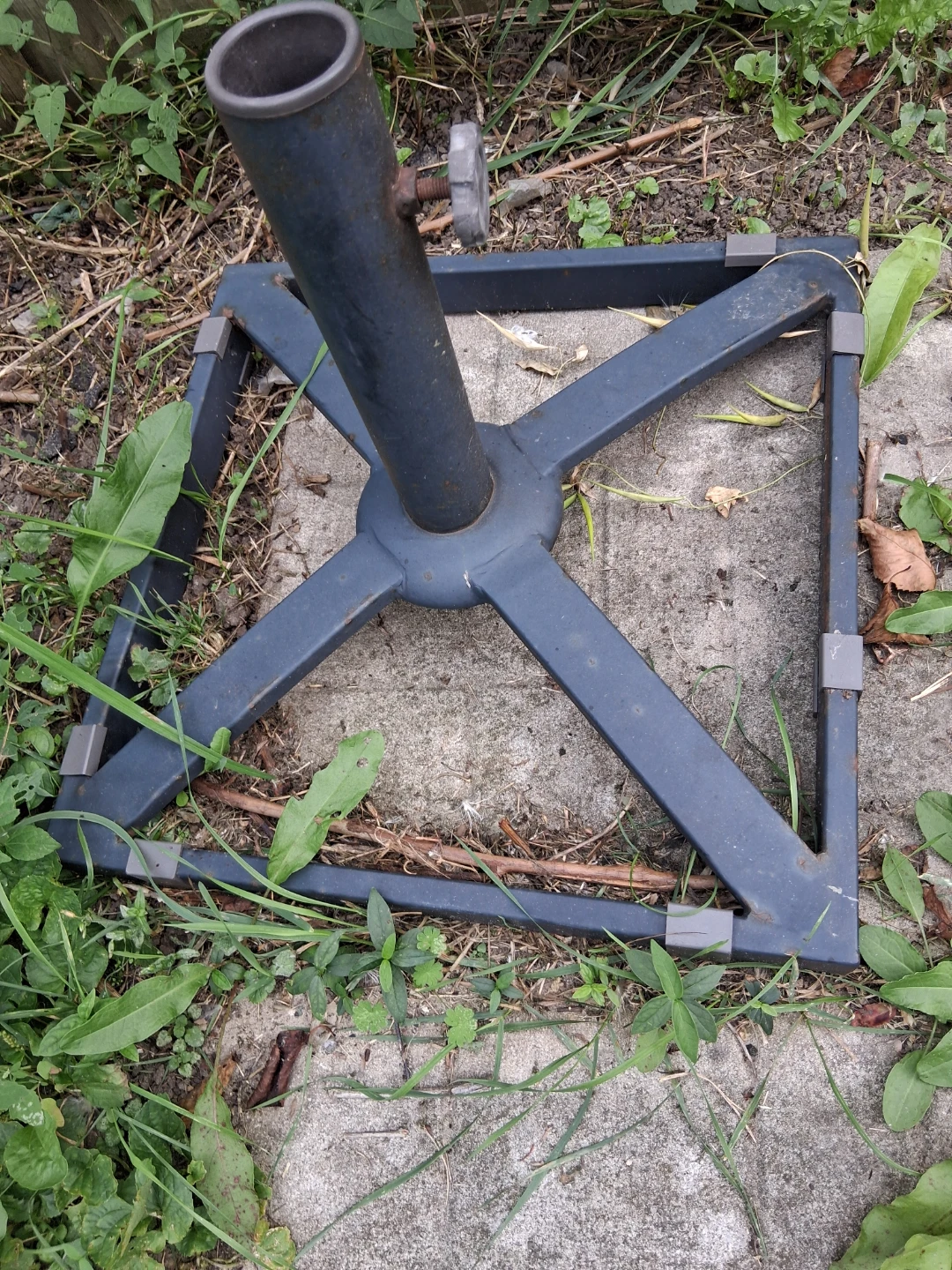 Patio set with 6 chairs and table - photo 5