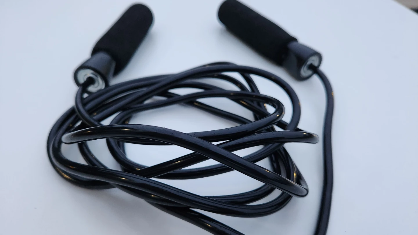 GoodLife Fitness jump rope - photo 5