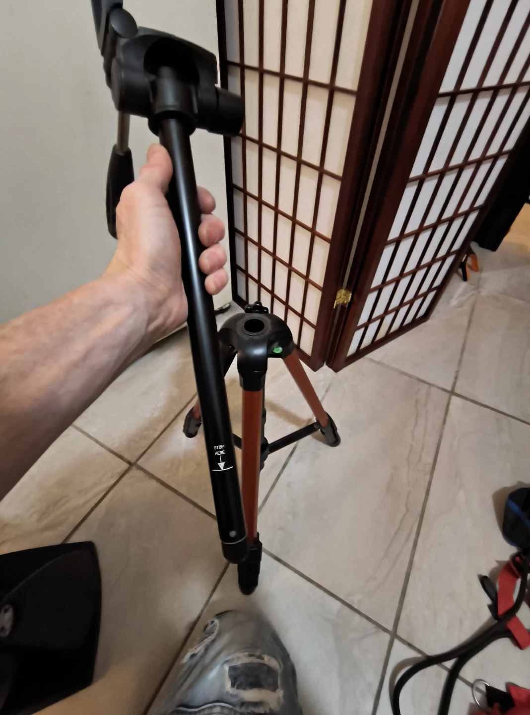 VICTIV T72 Camera Tripod - photo 4