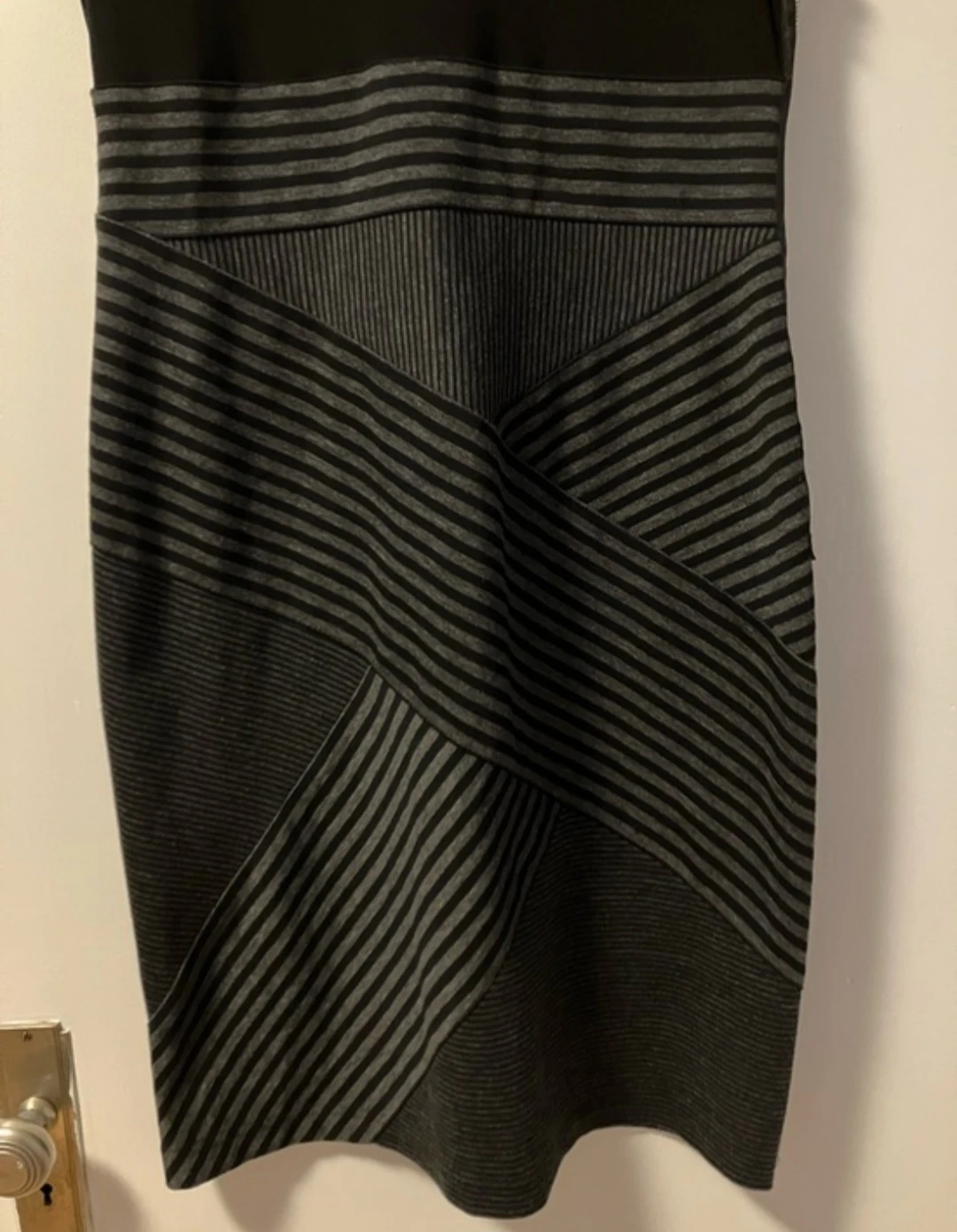 Joseph Ribkoff midi dress with stripes size 8 - photo 4