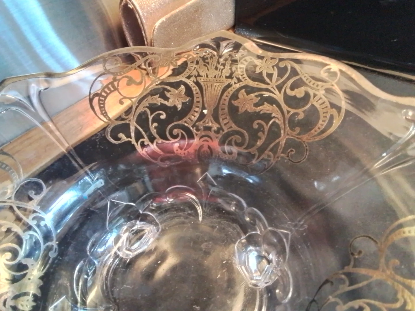 Art Deco Indiana Glass "Pretzel" 3-Footed Centerpiece - photo 2