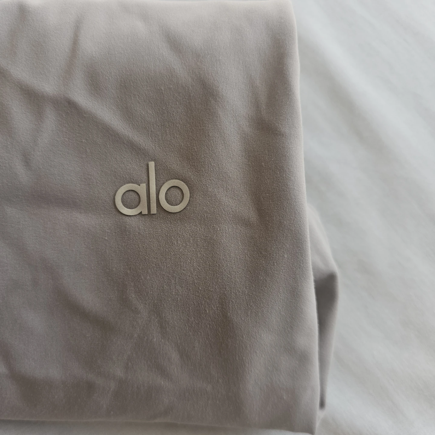 Alo Yoga Short Sleeve Tee - Grey - photo 2