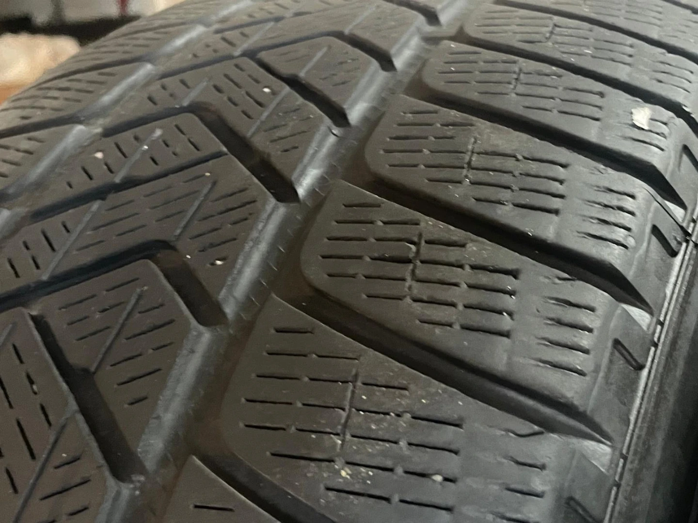 Set of 4 Pirelli tires 235/55 R19 101H M+S - photo 3