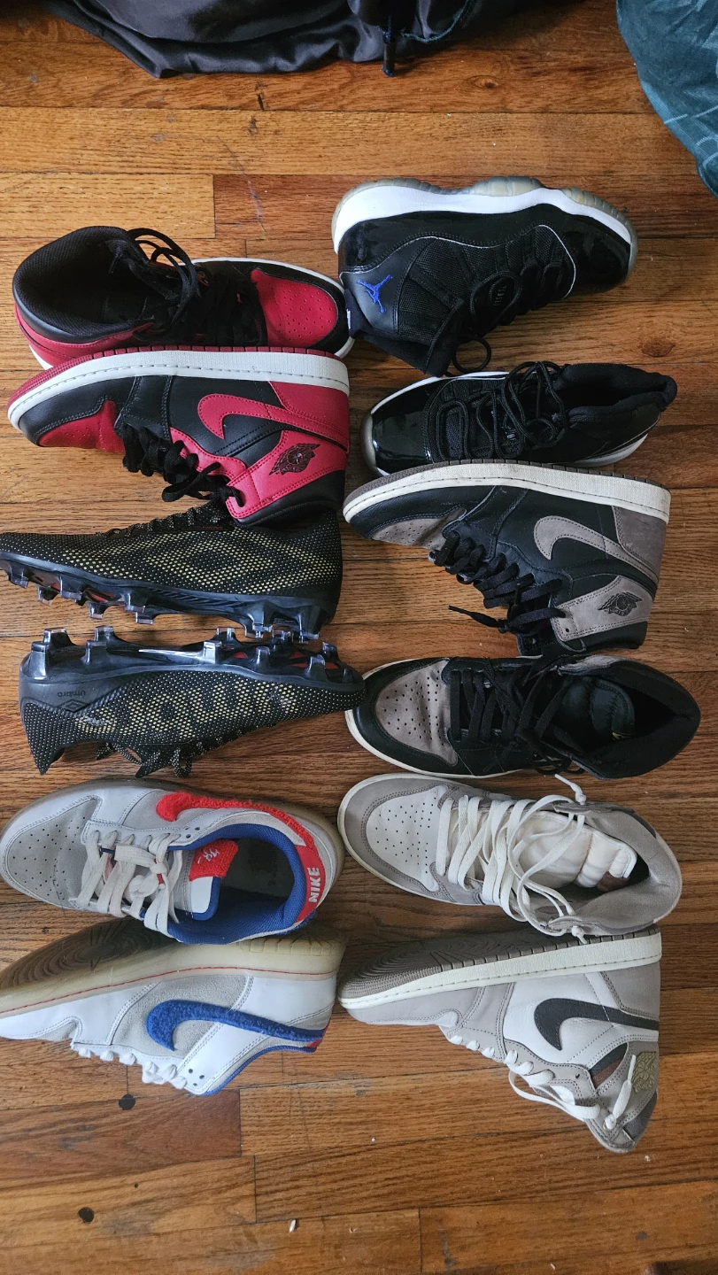 Various Nike and Umbro, jordan Athletic Shoes
