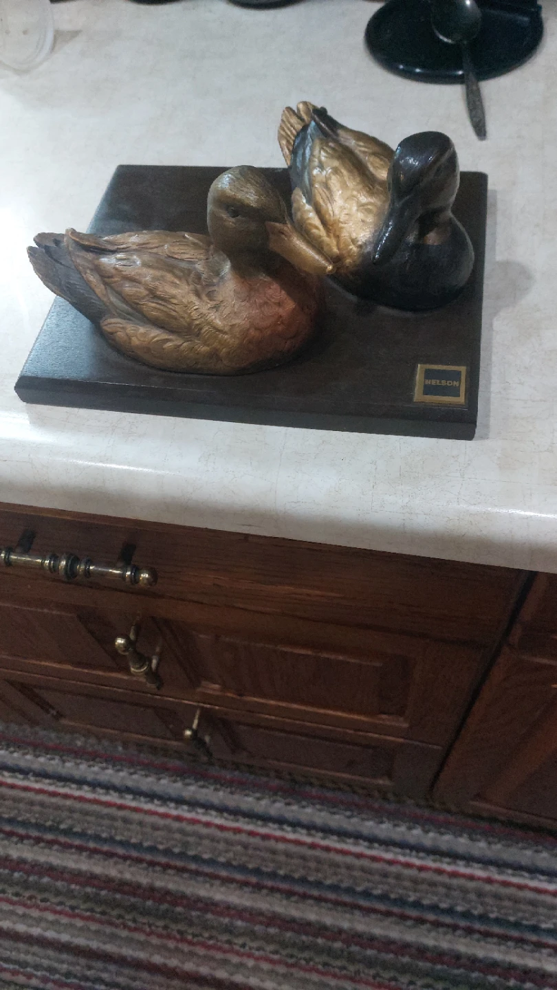 Chesapeake reproduction Decorative Duck Figurine Set