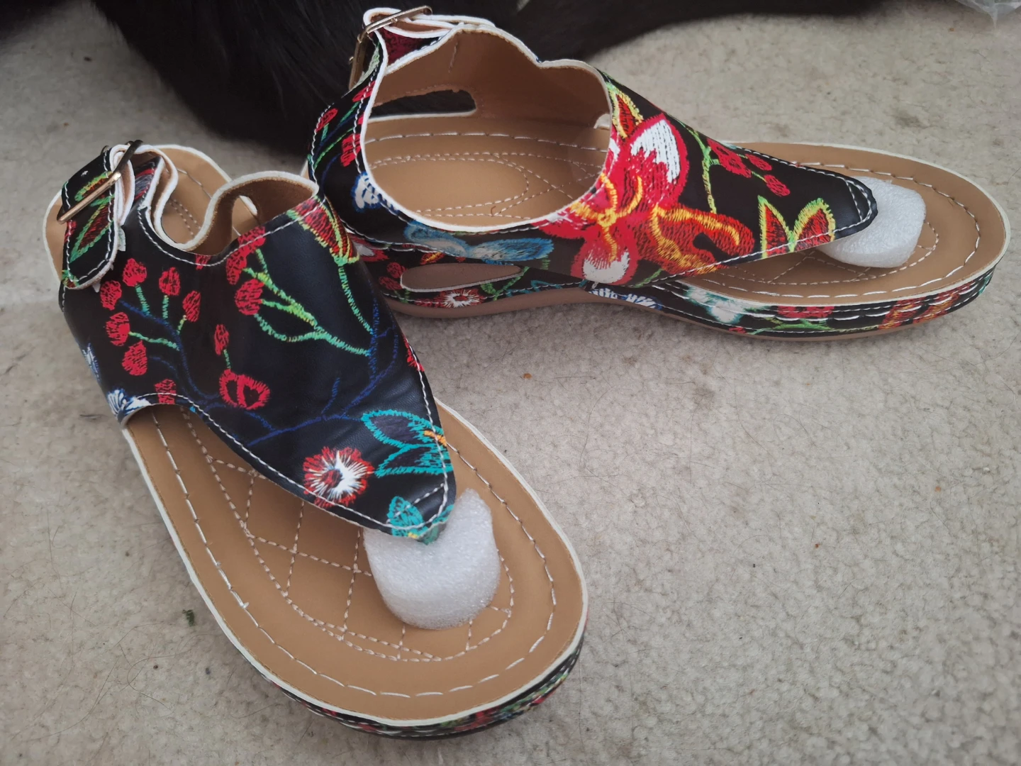 NEW Floral and Navy CNSN Women's Sandals (5.5-6.5) - photo 3