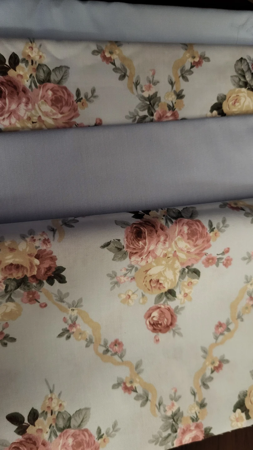 Floral Fabric Remnants Bundle - photo 3