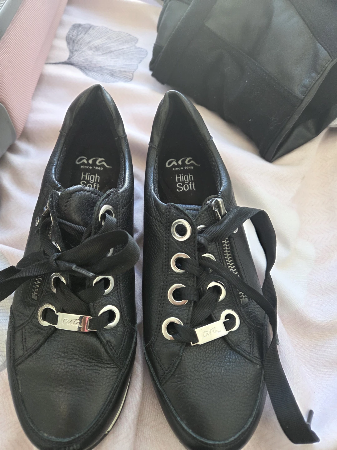 Ara High Soft Black Sneakers