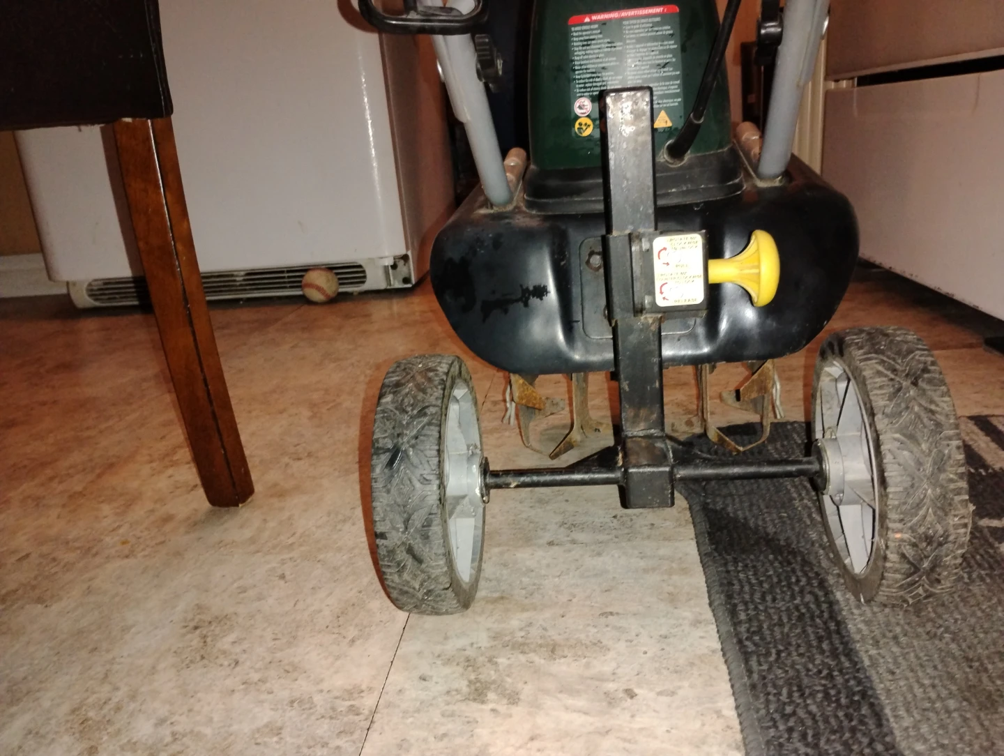 Yardworks 8 Amp Electric Tiller - photo 3
