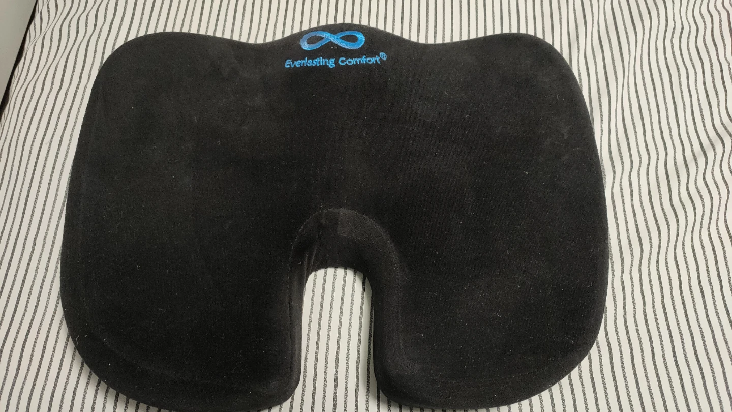 Everlasting Comfort memory foam seat cushion